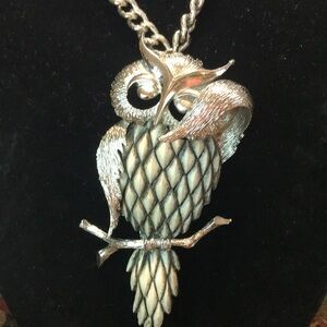 VTG- Razza Peek-a-boo Owl necklace